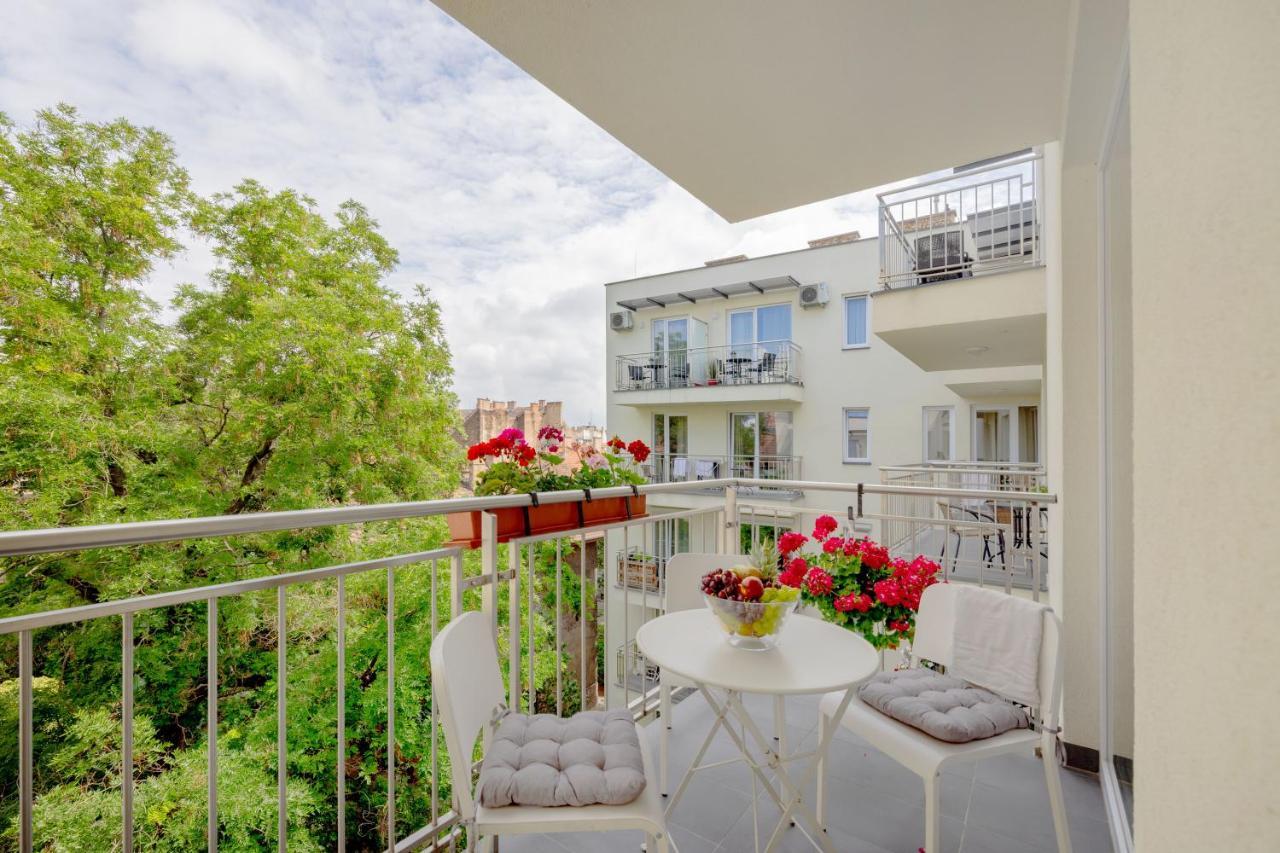 Feel Home Superior # Free Parking # Balcony # Ac Будапешт Экстерьер фото